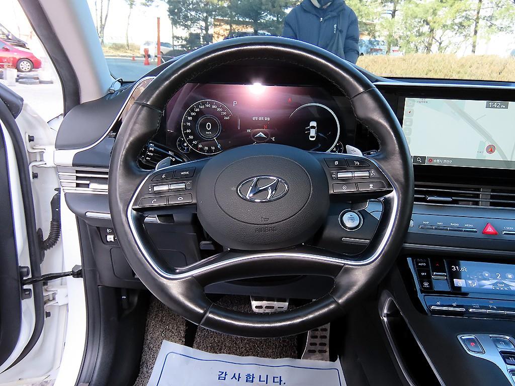 HYUNDAI Grandeur - Vista 8