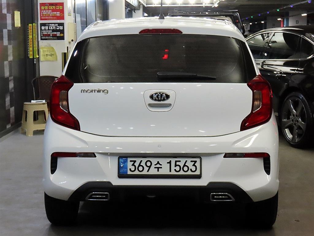 KIA Morning - Vista 5