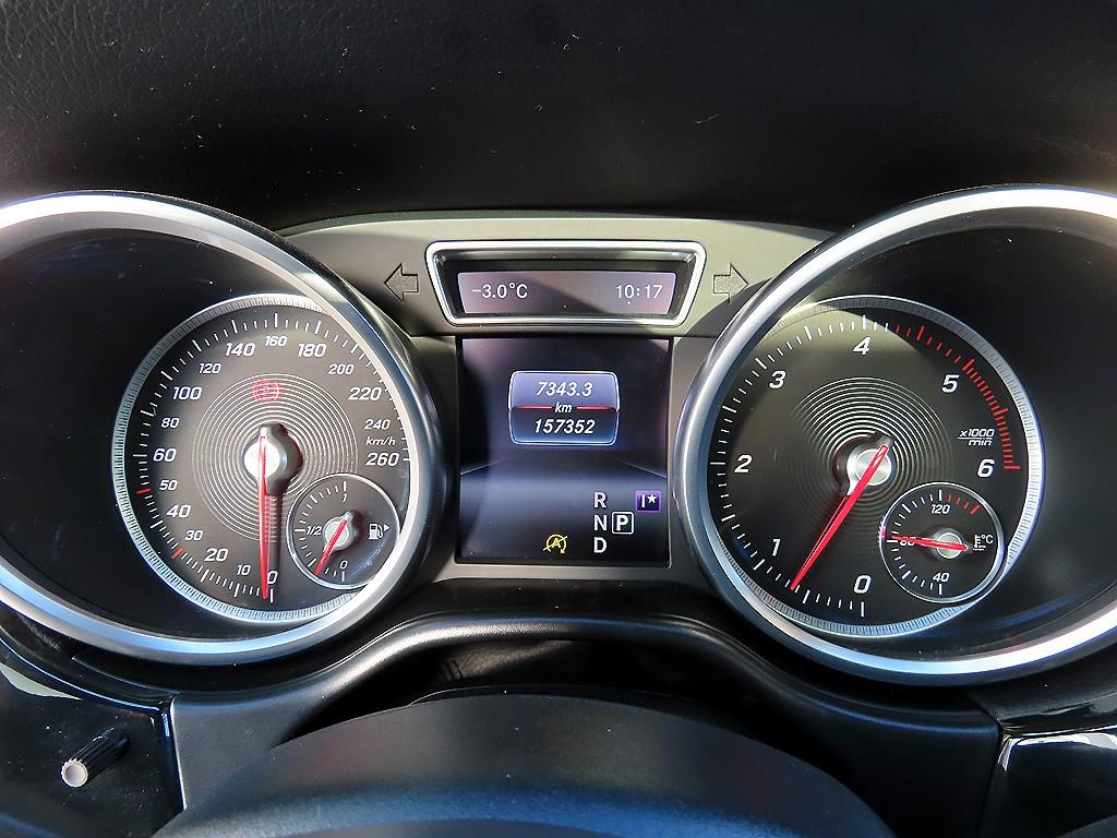 Mercedes Benz GLE Class - Vista 9