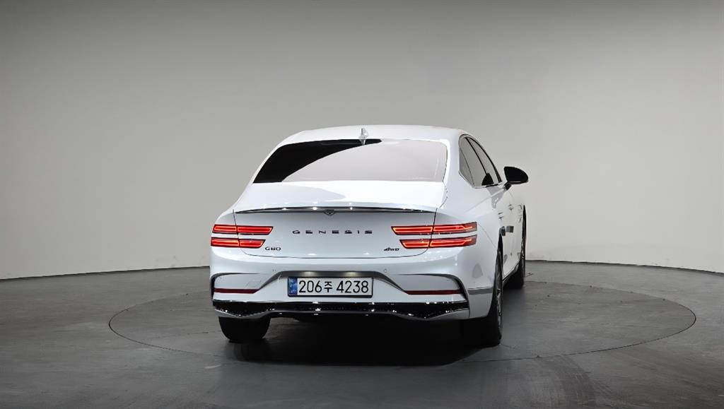 Genesis G80 - Vista 4