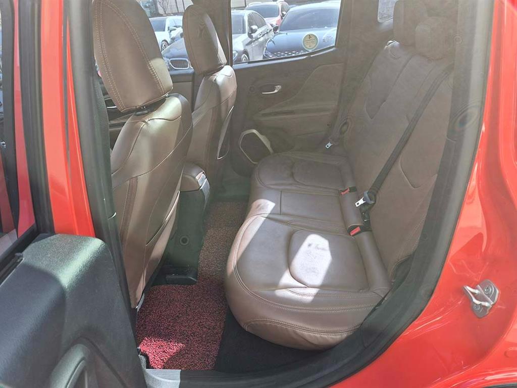 Jeep Renegade - Vista 7