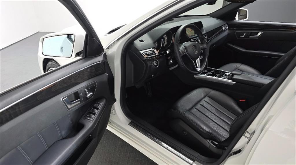 Mercedes Benz E class - Vista 11