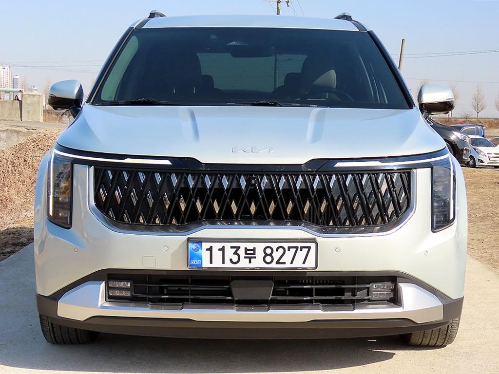 KIA Carnival 2024 Gris - Importación desde Corea - HF Imports Iquique - Foto 1