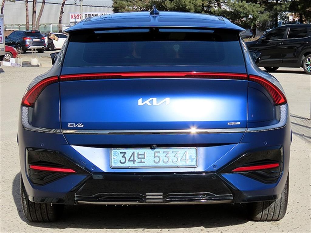 KIA EV6 - Vista 4