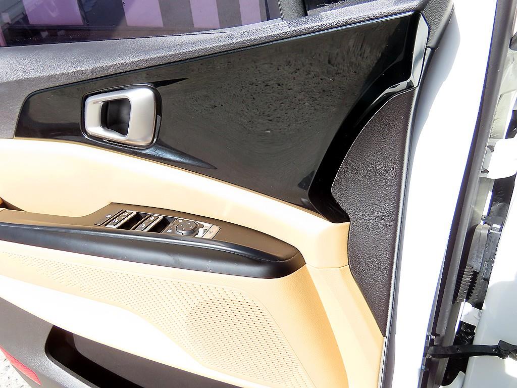 KIA Carnival - Vista 12