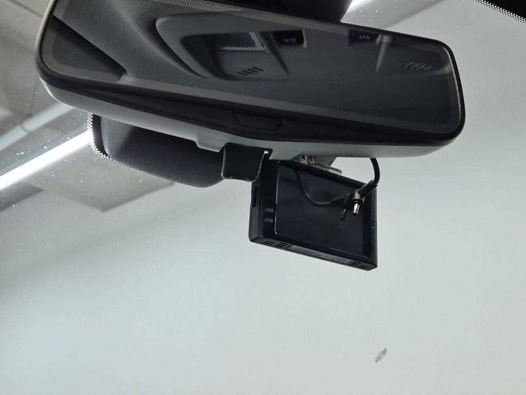 Chevrolet Travers 2021 Negro - Importación desde Corea - HF Imports Iquique - Foto 17