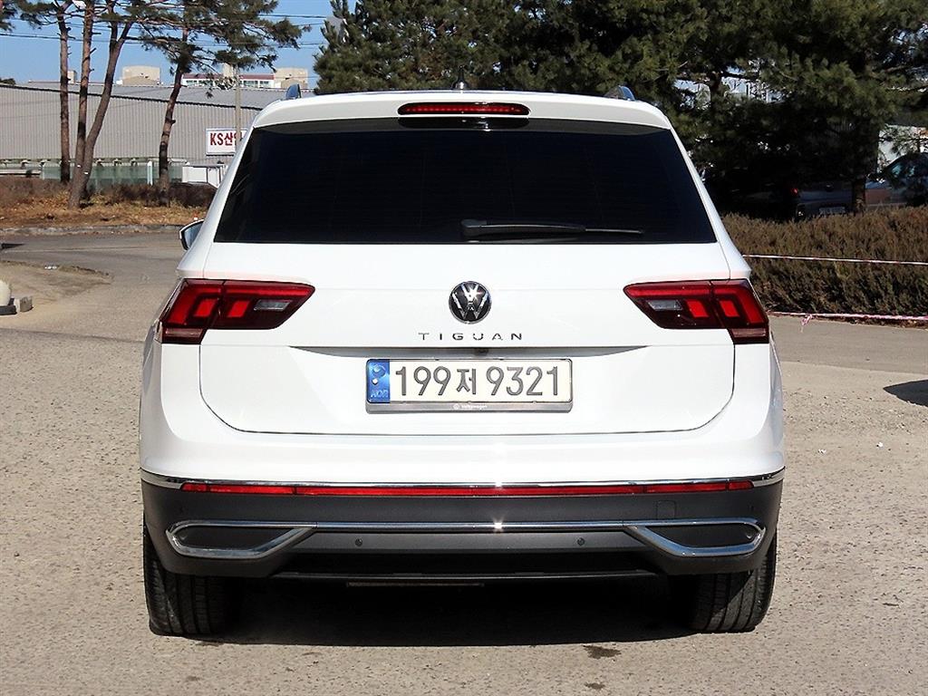 Volkswagen Tiguan - Vista 4