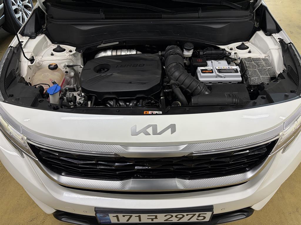 KIA Seltos - Vista 9