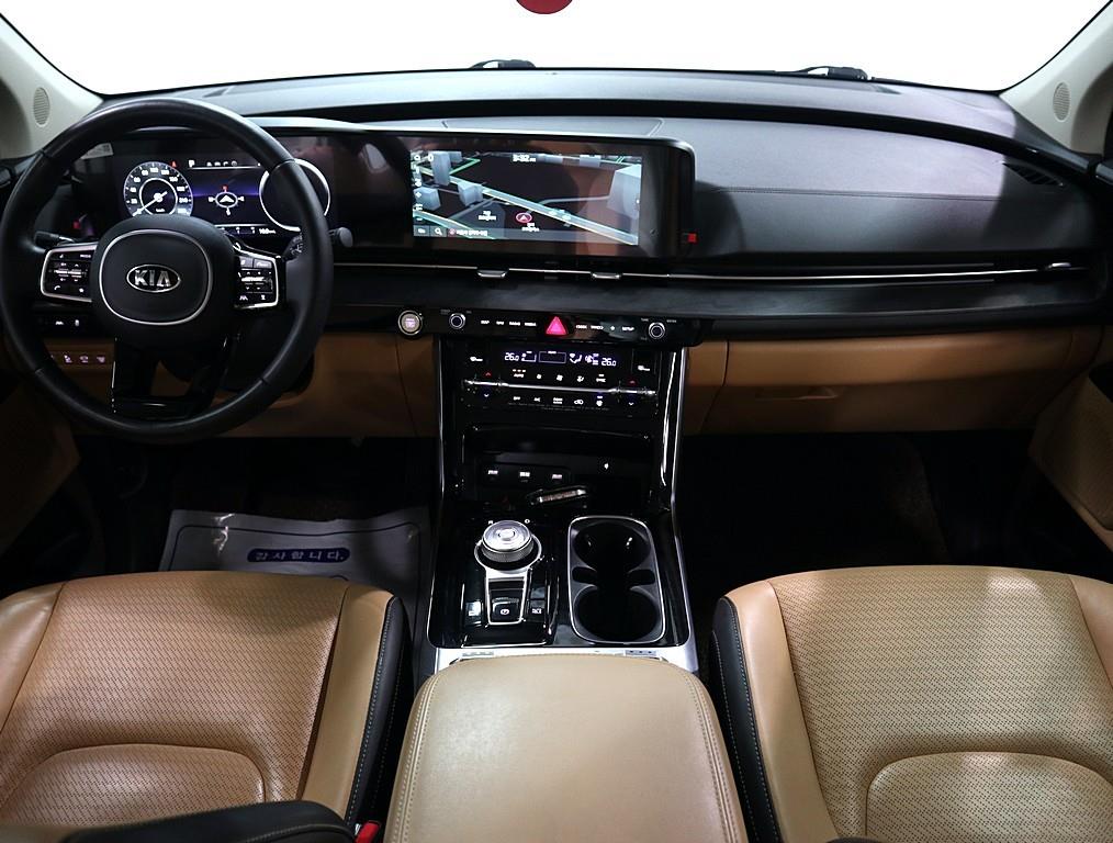 KIA Carnival - Vista 5