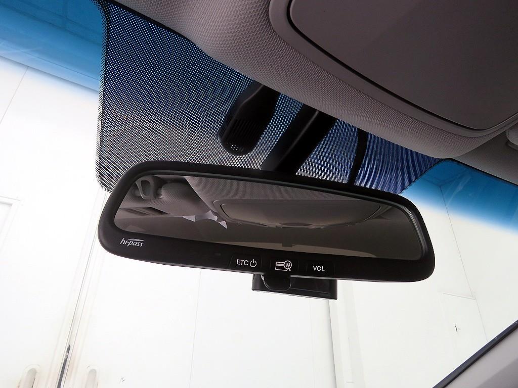 HYUNDAI Sonata - Vista 12