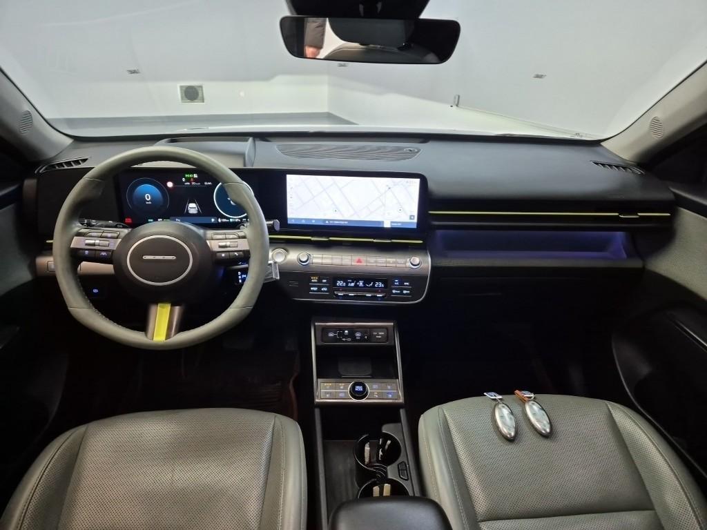 HYUNDAI Kona - Vista 7