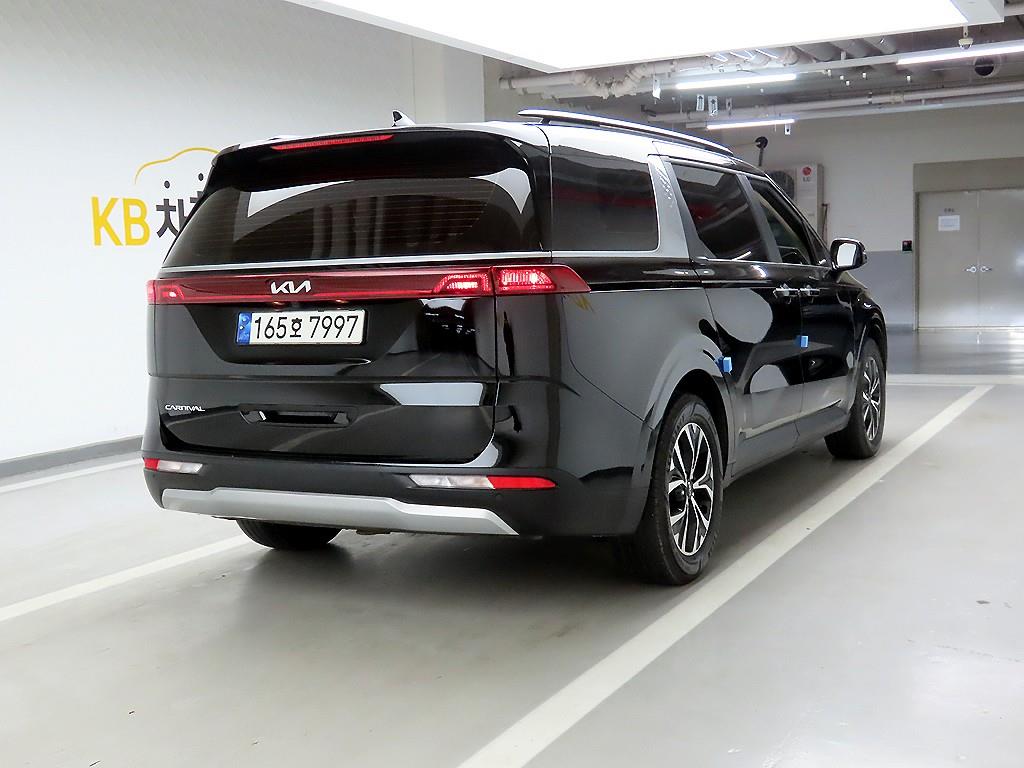 KIA Carnival - Vista 4