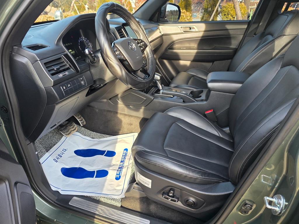 Ssangyong Rexton 2021 Negro - Importación desde Corea - HF Imports Iquique - Foto 18