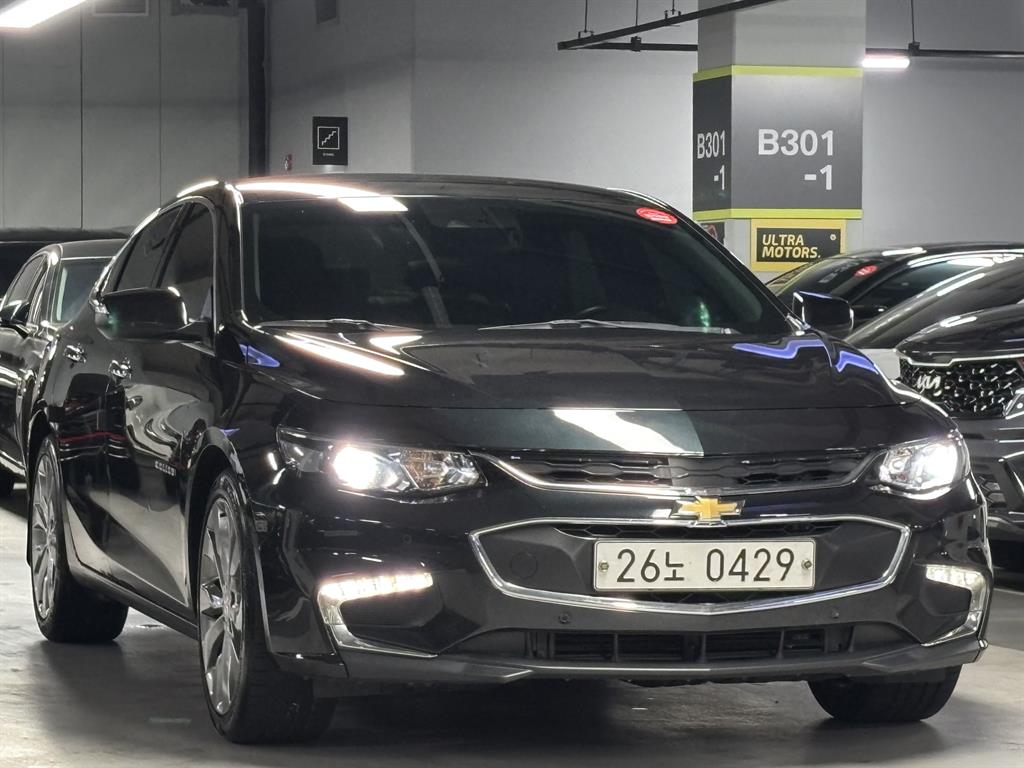 Chevrolet Malibu - Vista 3