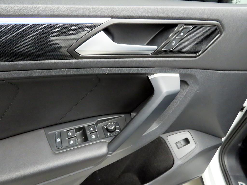 Volkswagen Tiguan - Vista 11