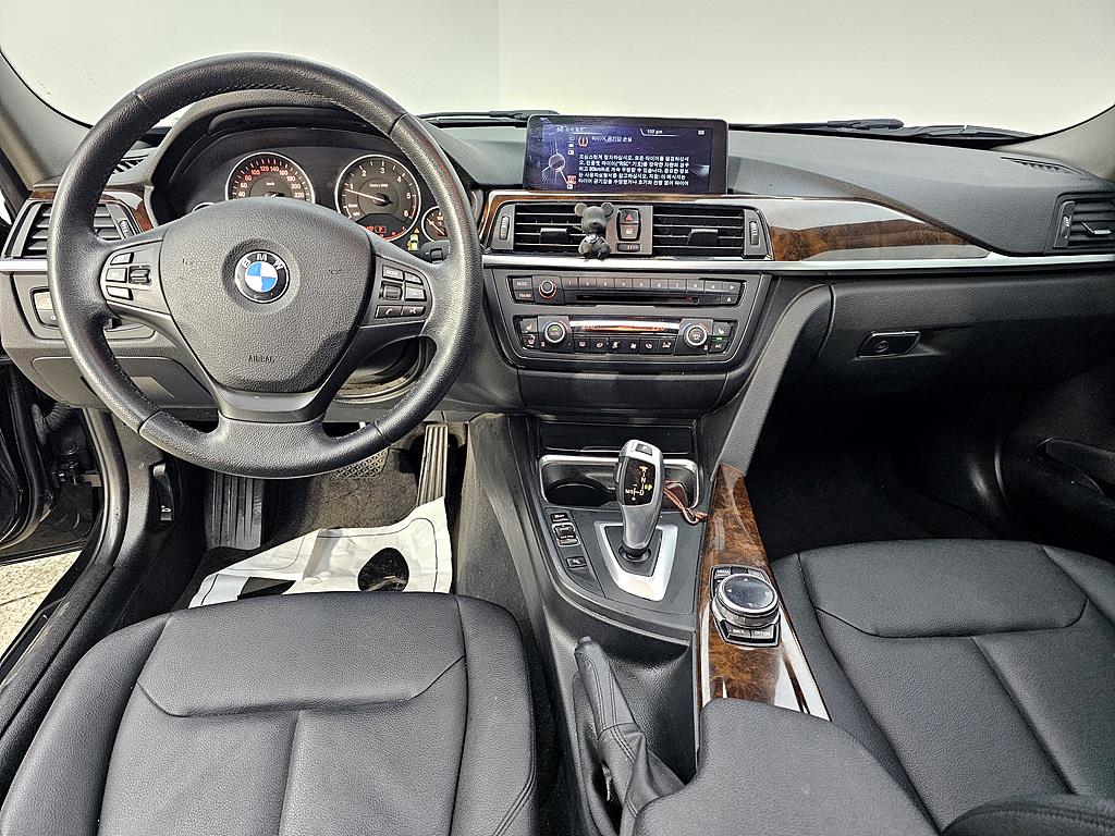 BMW 3 series - Vista 5