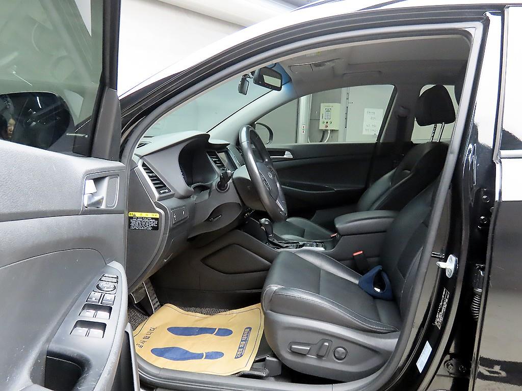 HYUNDAI Tucson - Vista 5