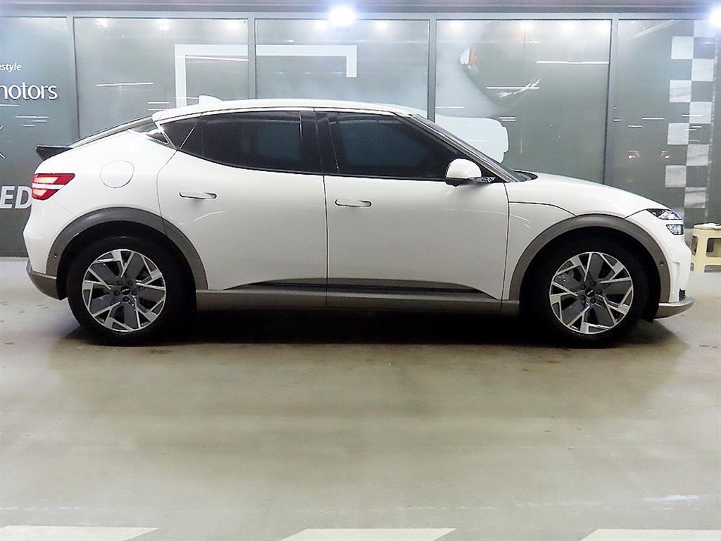 Genesis GV60 - Vista 3