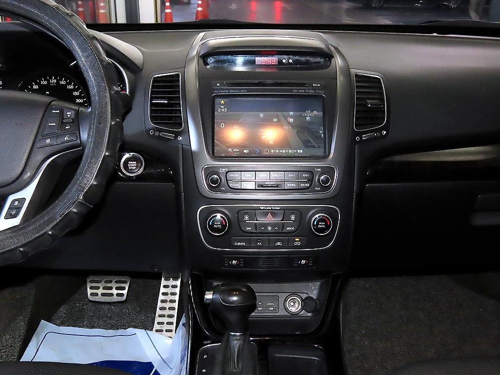 KIA Sorento - Vista 11