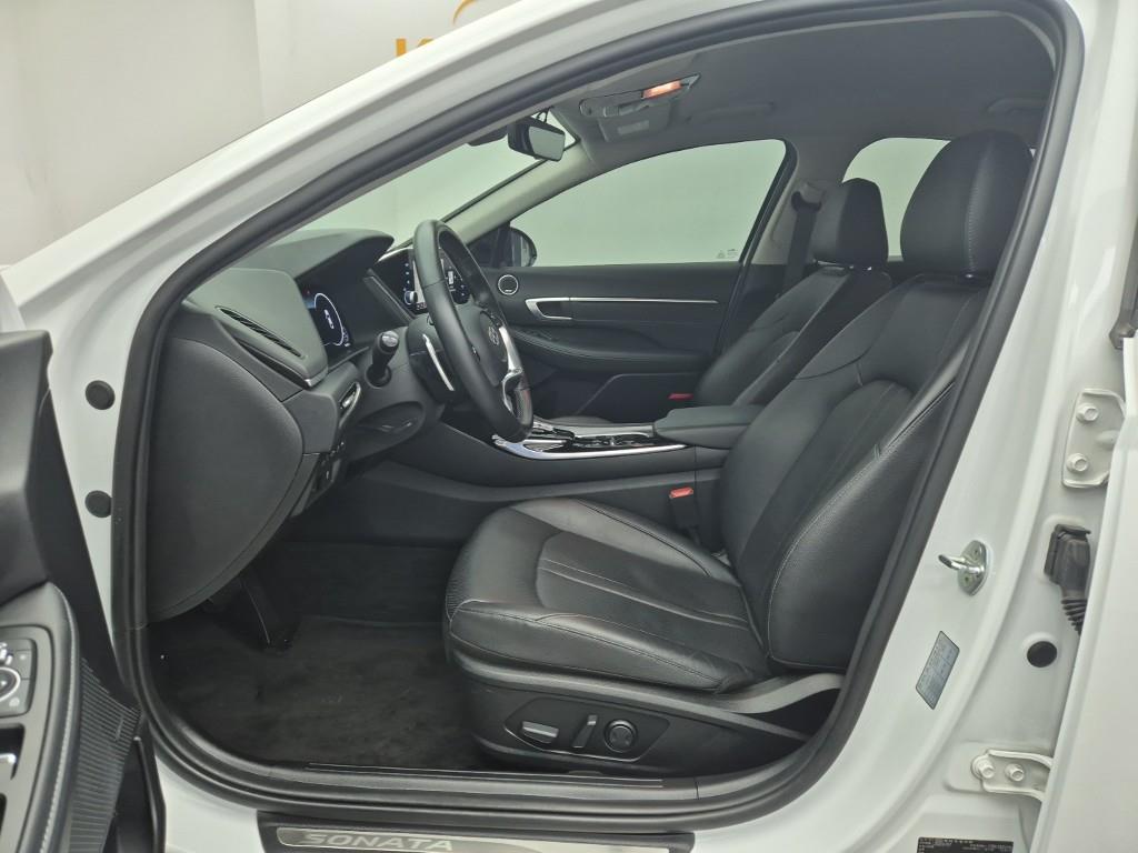 HYUNDAI Sonata - Vista 11