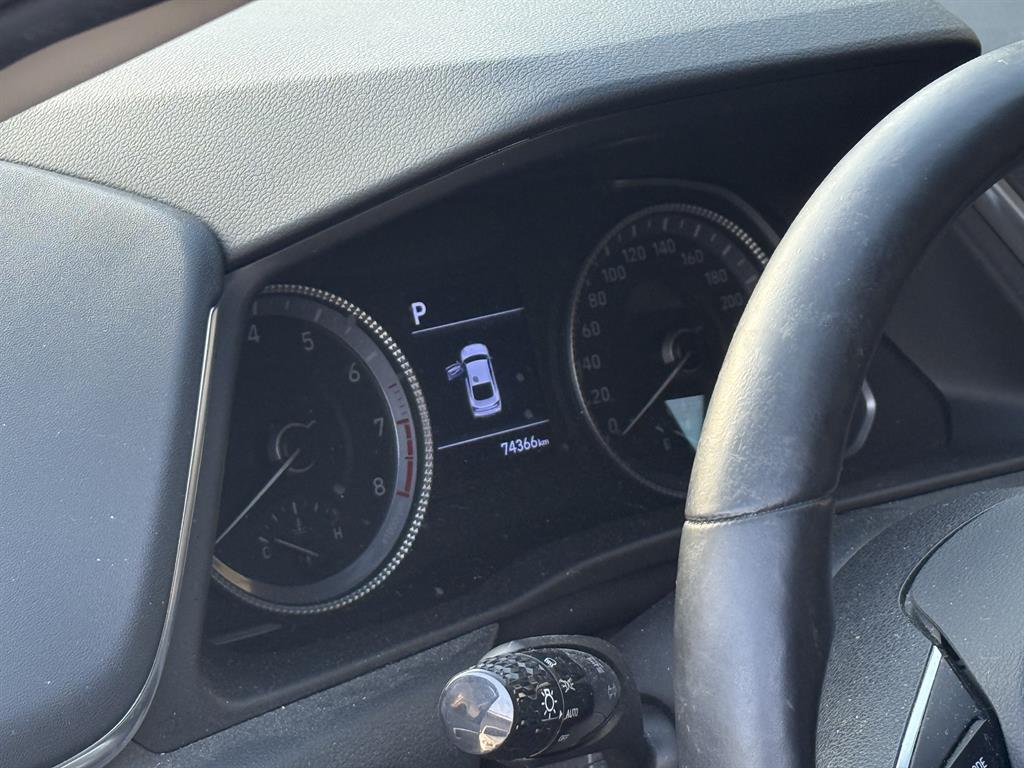 HYUNDAI Sonata - Vista 4