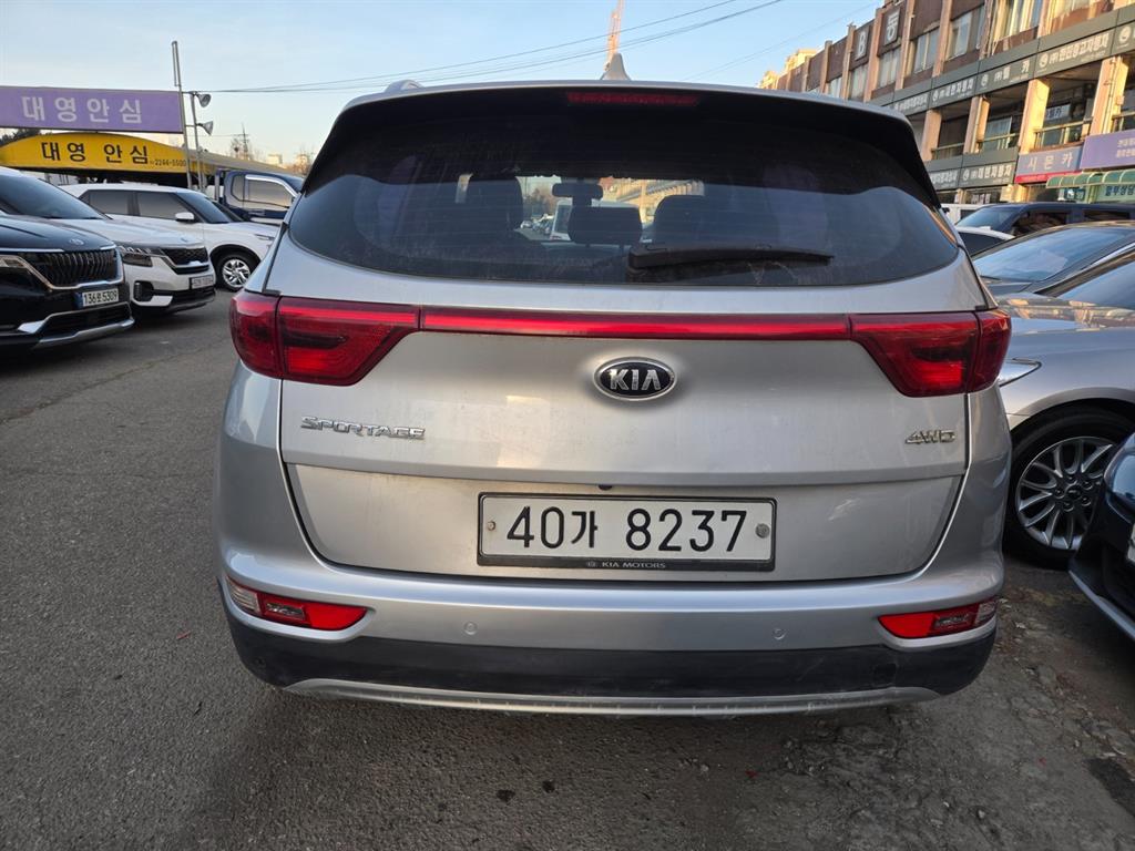 KIA Sportage - Vista 3