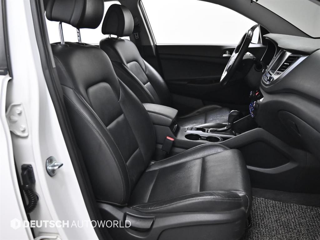 HYUNDAI Tucson - Vista 10