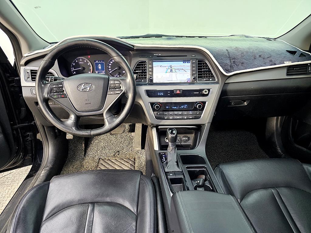 HYUNDAI Sonata - Vista 5