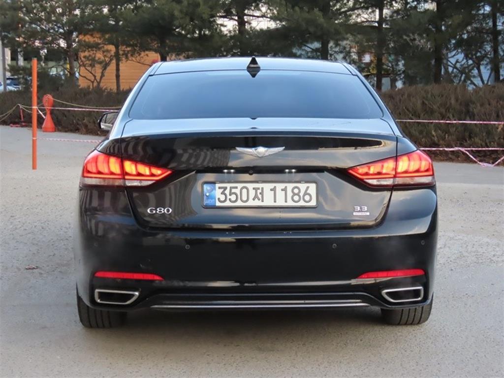 Genesis G80 - Vista 6