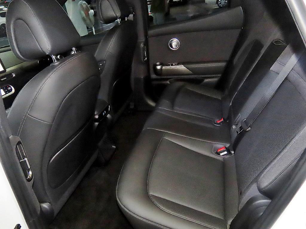 Genesis GV60 - Vista 7