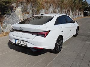 HYUNDAI Avante - Vista 6