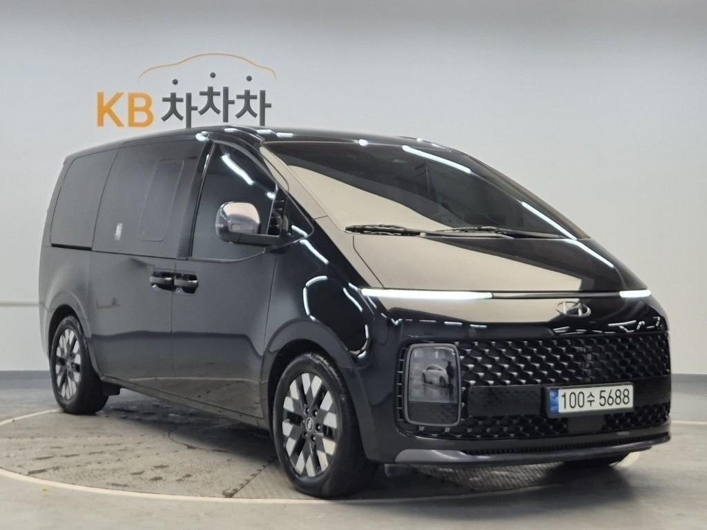 HYUNDAI Staria - Vista 4