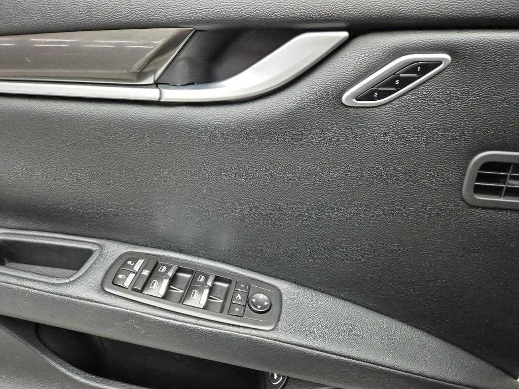 Maserati Ghibli 2015 Blanco - Importación desde Corea - HF Imports Iquique - Foto 19