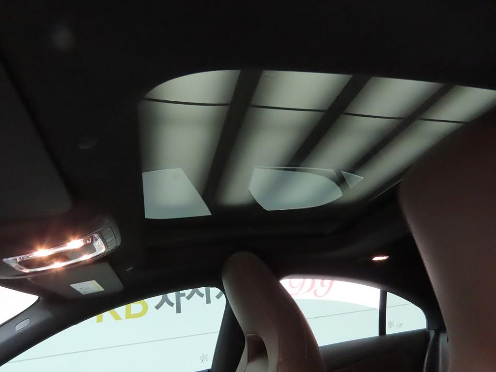 Mercedes Benz CLA Class 2023 Gris - Importación desde Corea - HF Imports Iquique - Foto 17