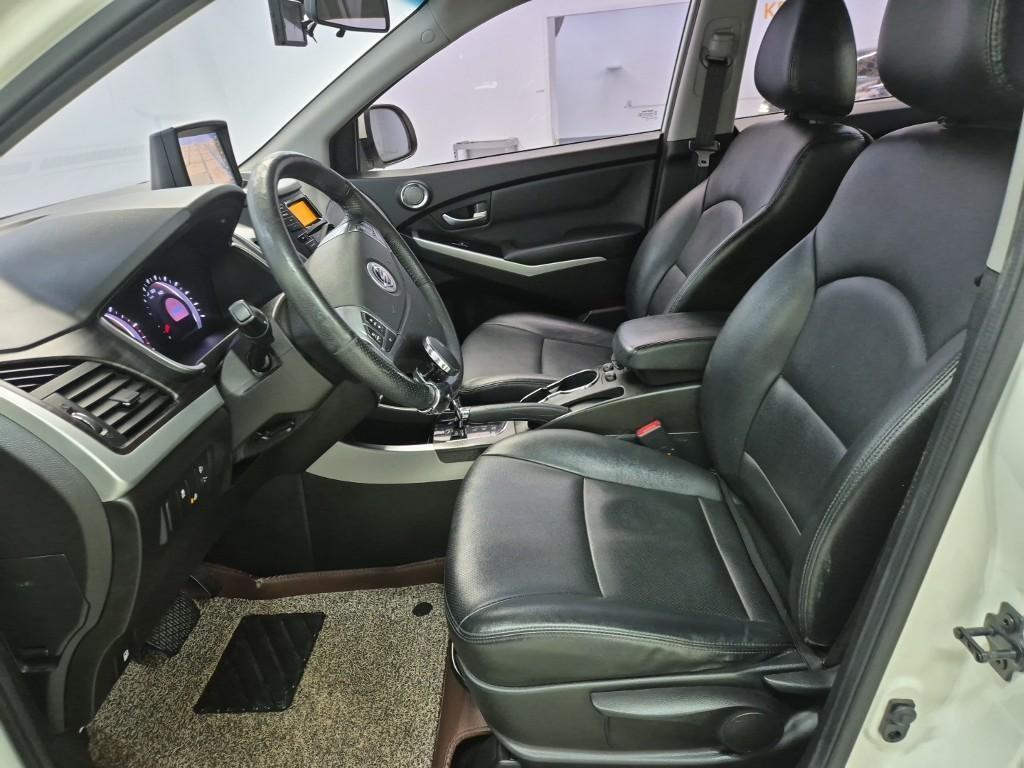 Ssangyong Korando - Vista 11