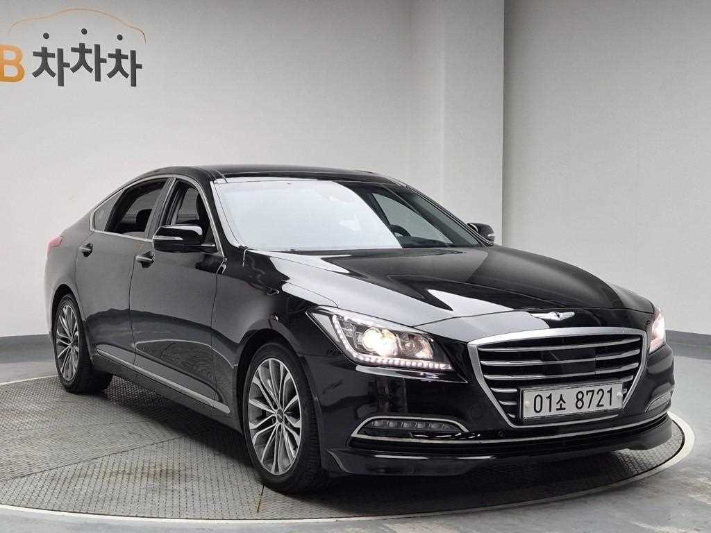 HYUNDAI Genesis - Vista 4