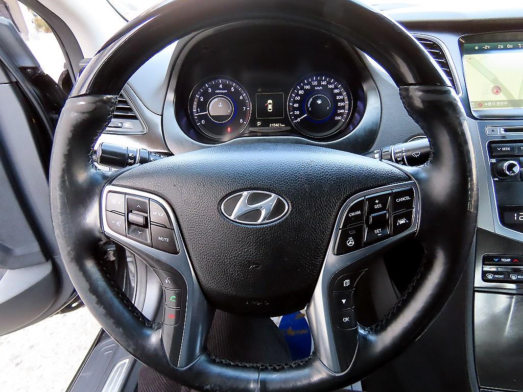 HYUNDAI Grandeur - Vista 8