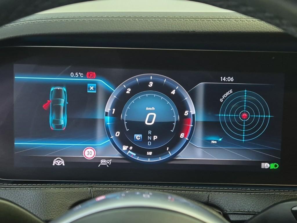 Mercedes Benz S Class - Vista 6