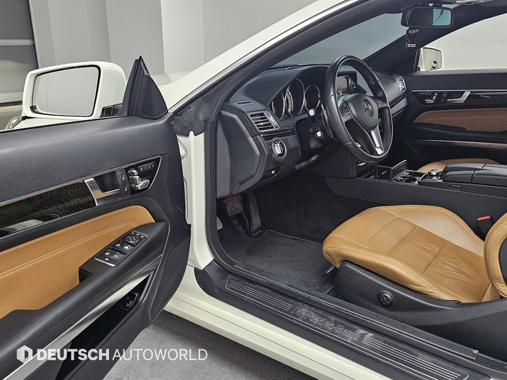 Mercedes Benz E class - Vista 11