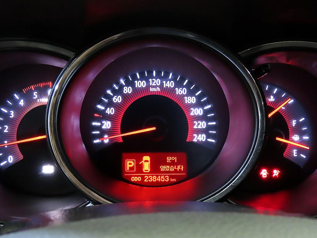 KIA Sorento - Vista 9