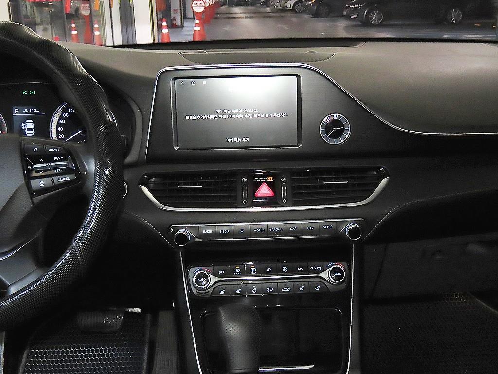 HYUNDAI Grandeur - Vista 11