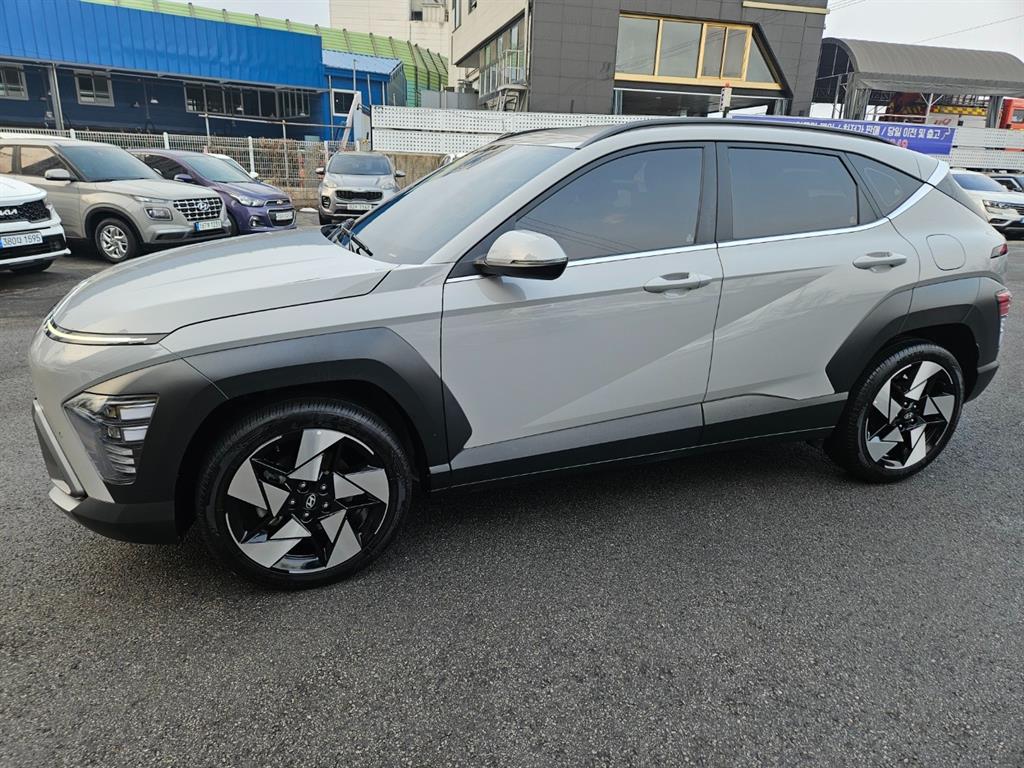 HYUNDAI Kona - Vista 3