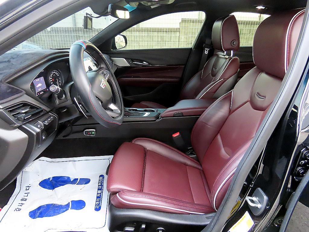 Cadillac CT4 - Vista 5