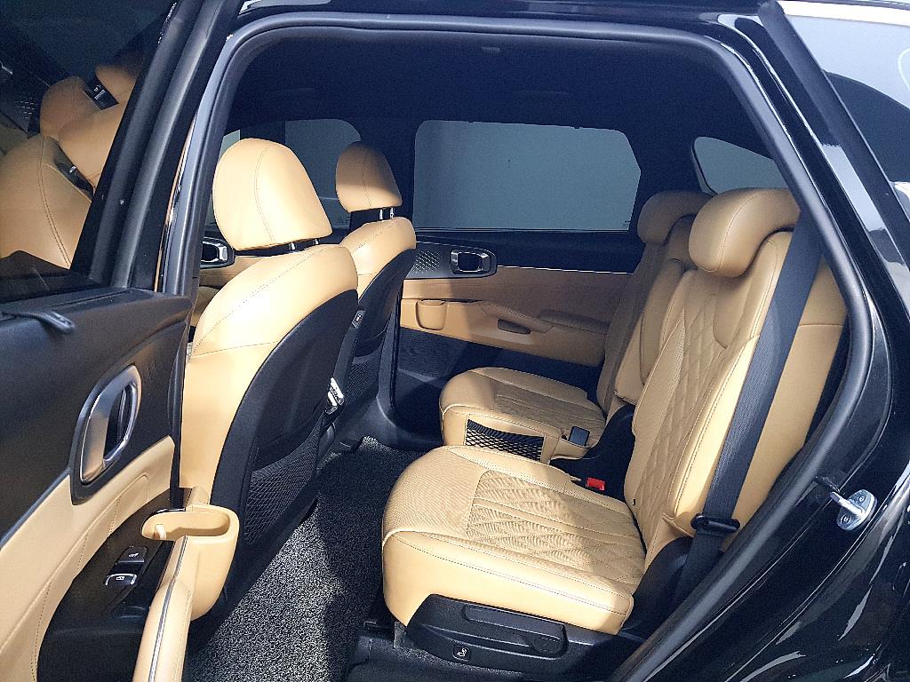 KIA Sorento - Vista 9