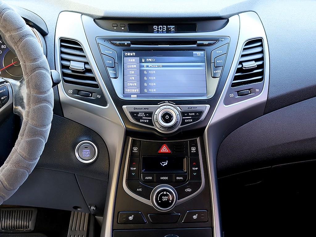 HYUNDAI Avante 2014 Blanco - Importación desde Corea - HF Imports Iquique - Foto 9