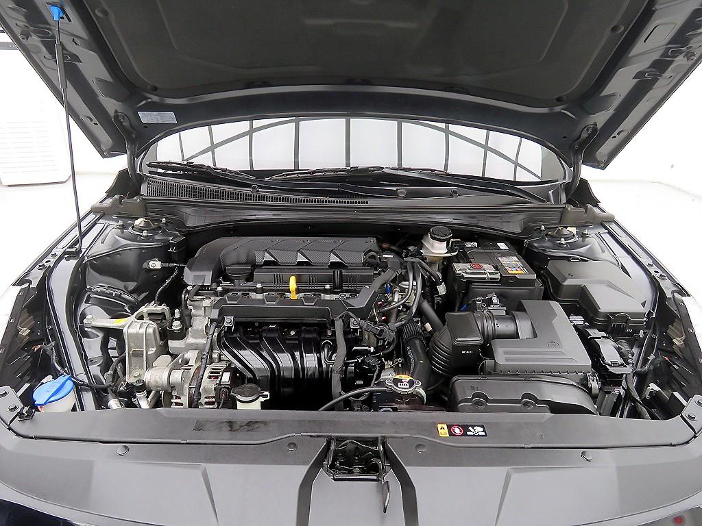 HYUNDAI Avante 2023 Negro - Importación desde Corea - HF Imports Iquique - Foto 17