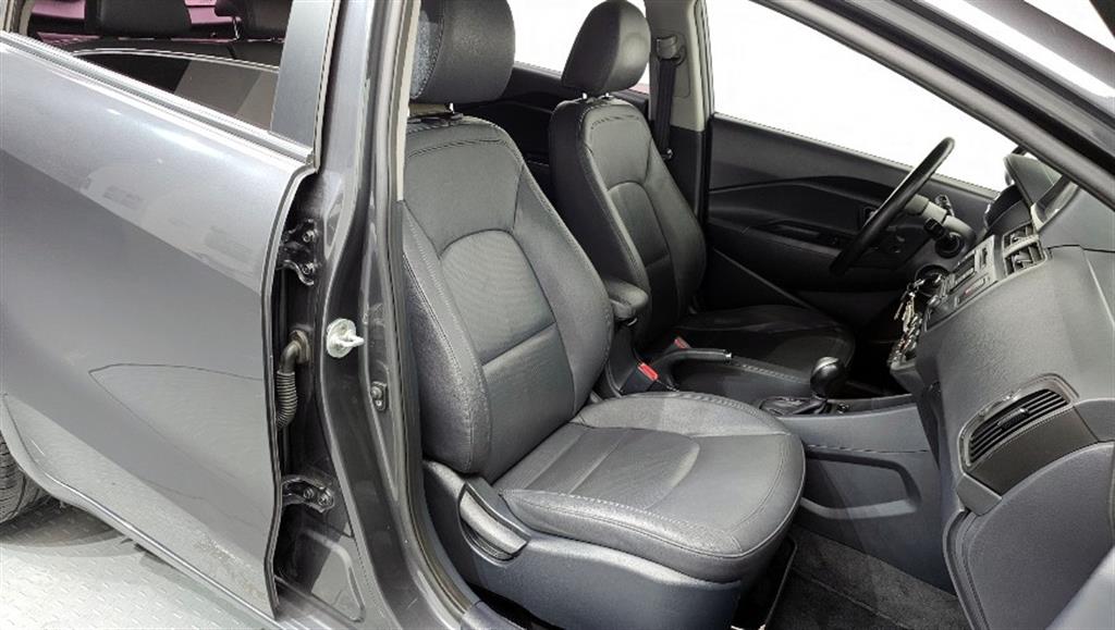 KIA Pride - Vista 10