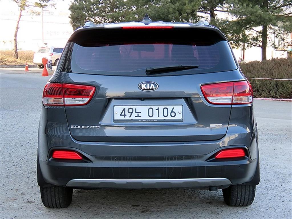 KIA Sorento - Vista 4