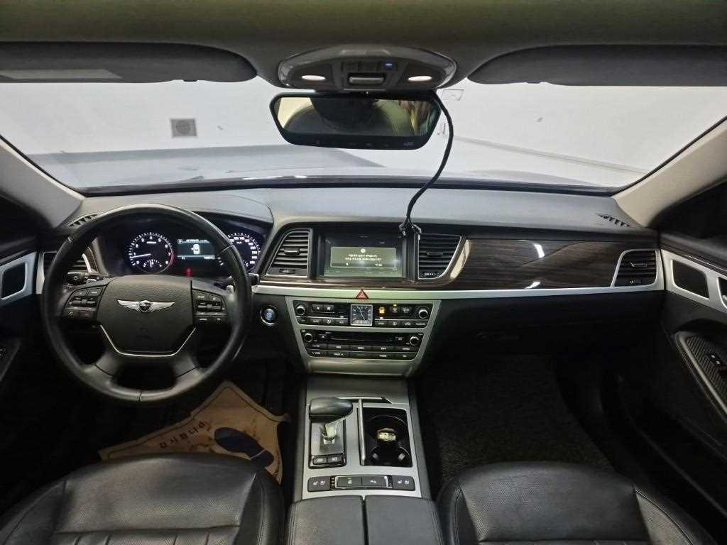 Genesis G80 - Vista 7