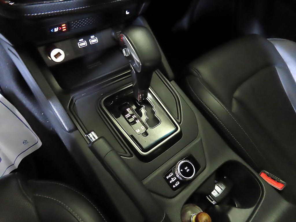 Ssangyong Rexton - Vista 12